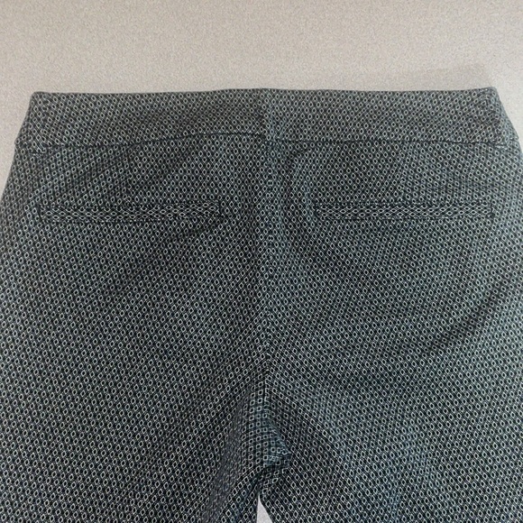 Old Navy Pixie pants - Picture 6 of 7